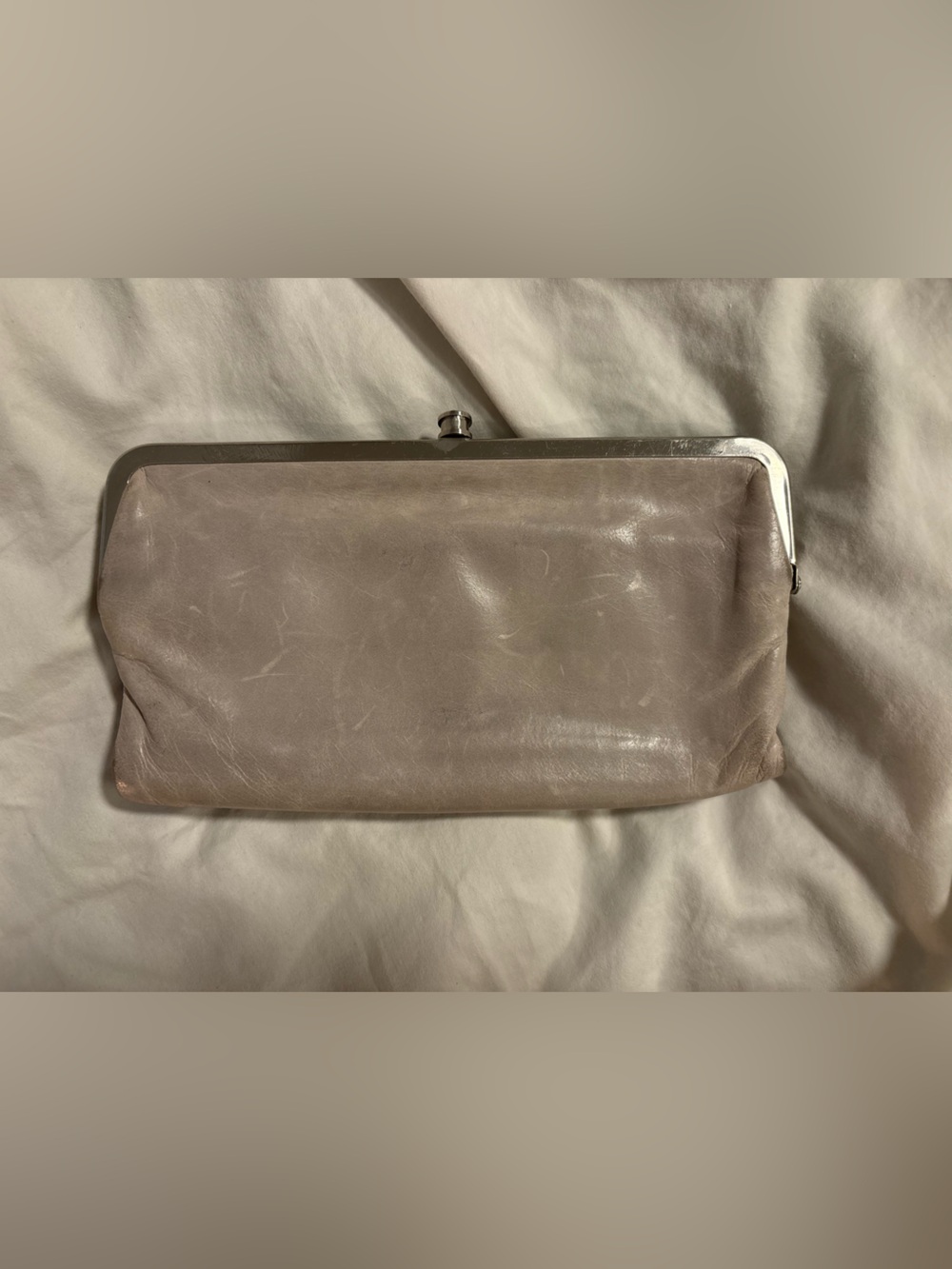 Hobo The Original Lauren Leather Double Frame Clutch Wallet — Taupe — OS 👛